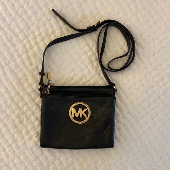 Michael Kors Bags Michael Kors Pebble Leather Kelly Crossbody Bag